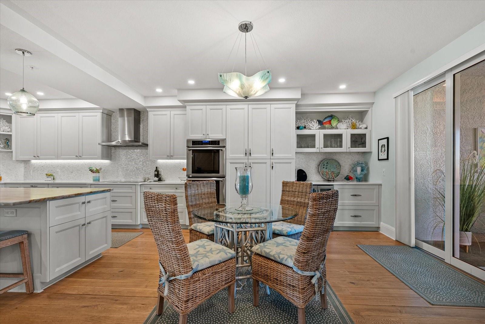 1260 DOLPHIN BAY WAY #401