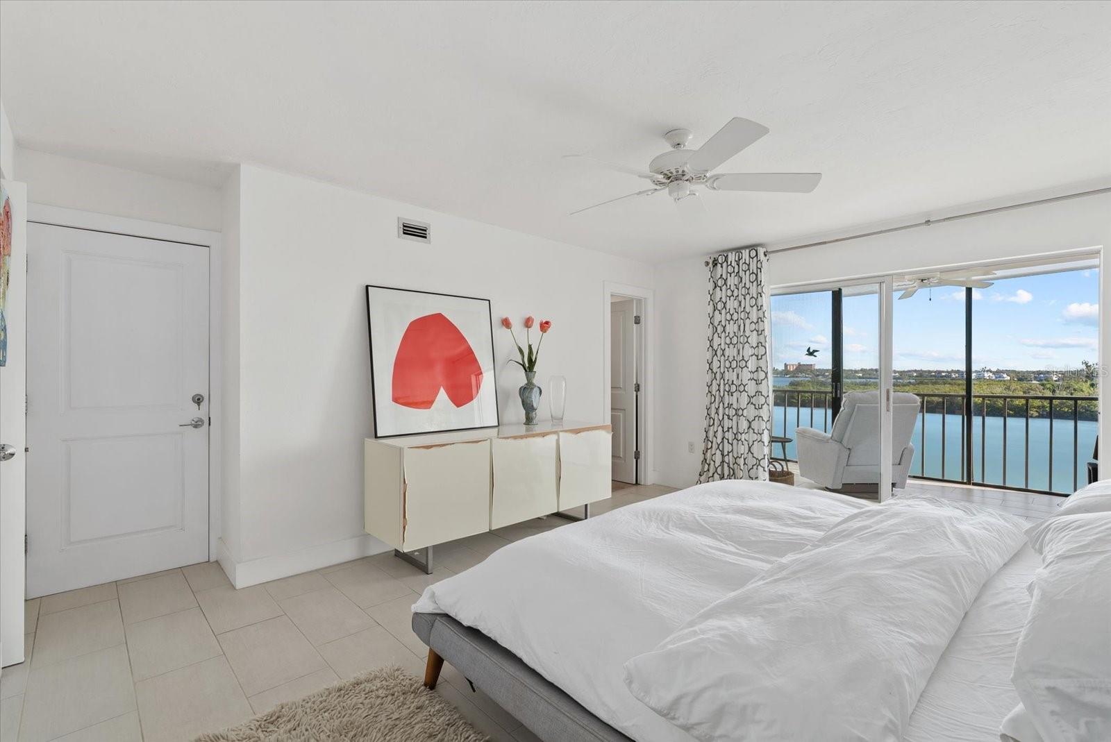 9393 MIDNIGHT PASS RD #606