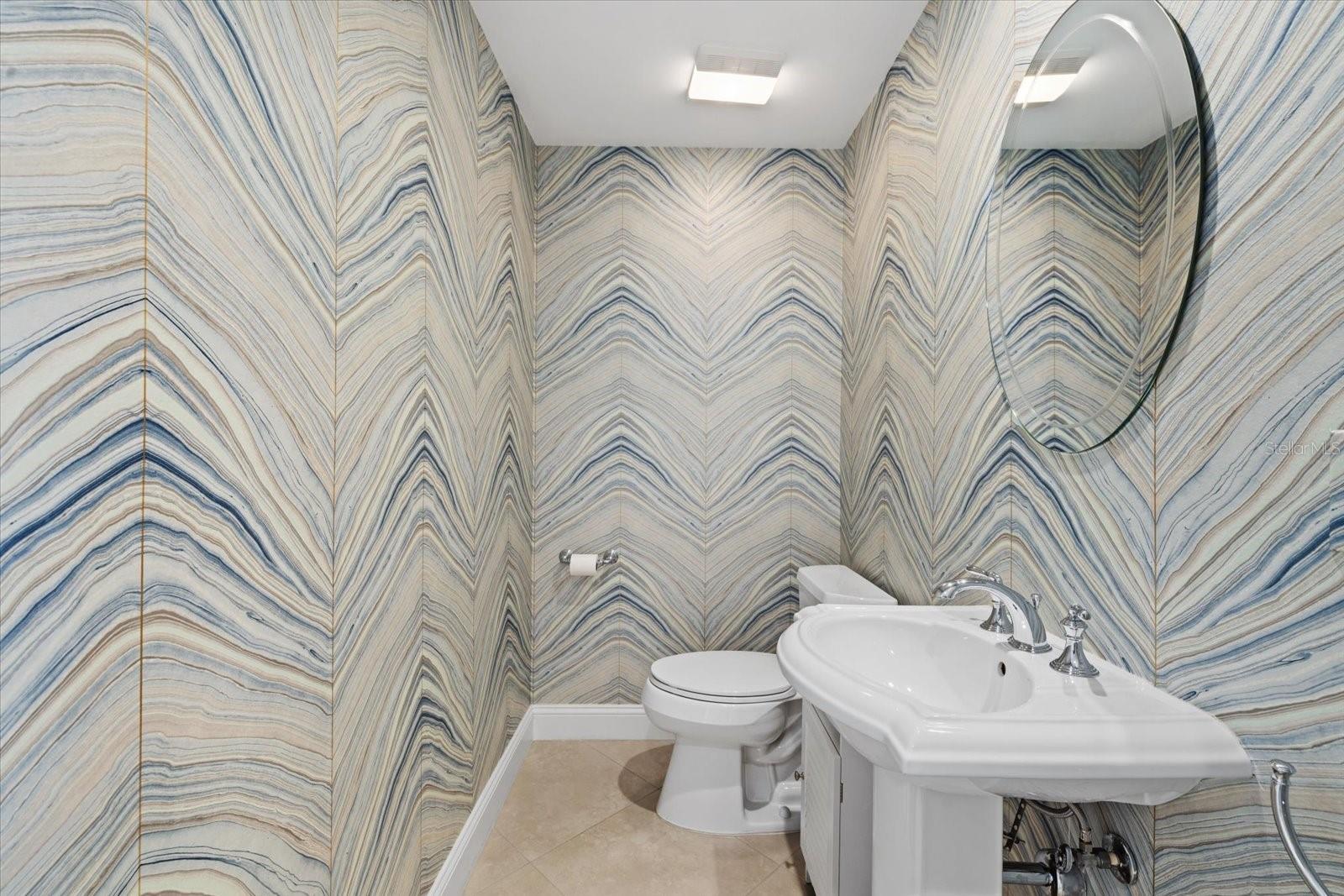 1660 SUMMERHOUSE LN #402