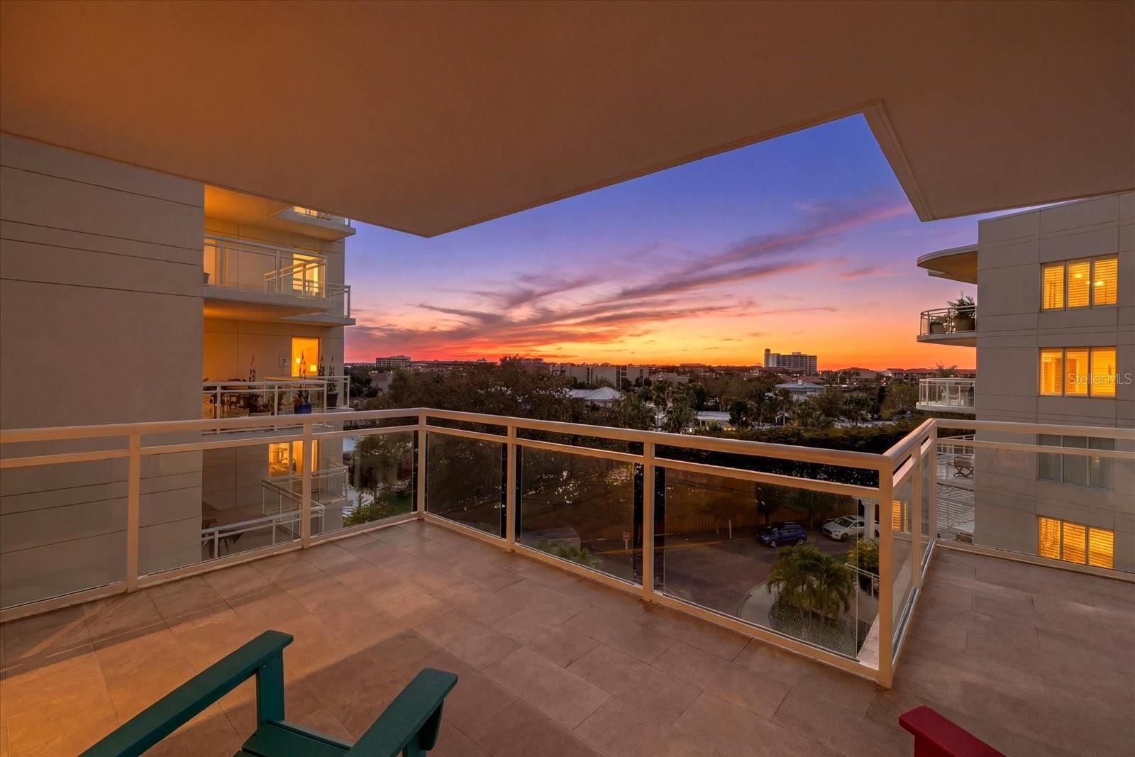 1660 SUMMERHOUSE LN #402