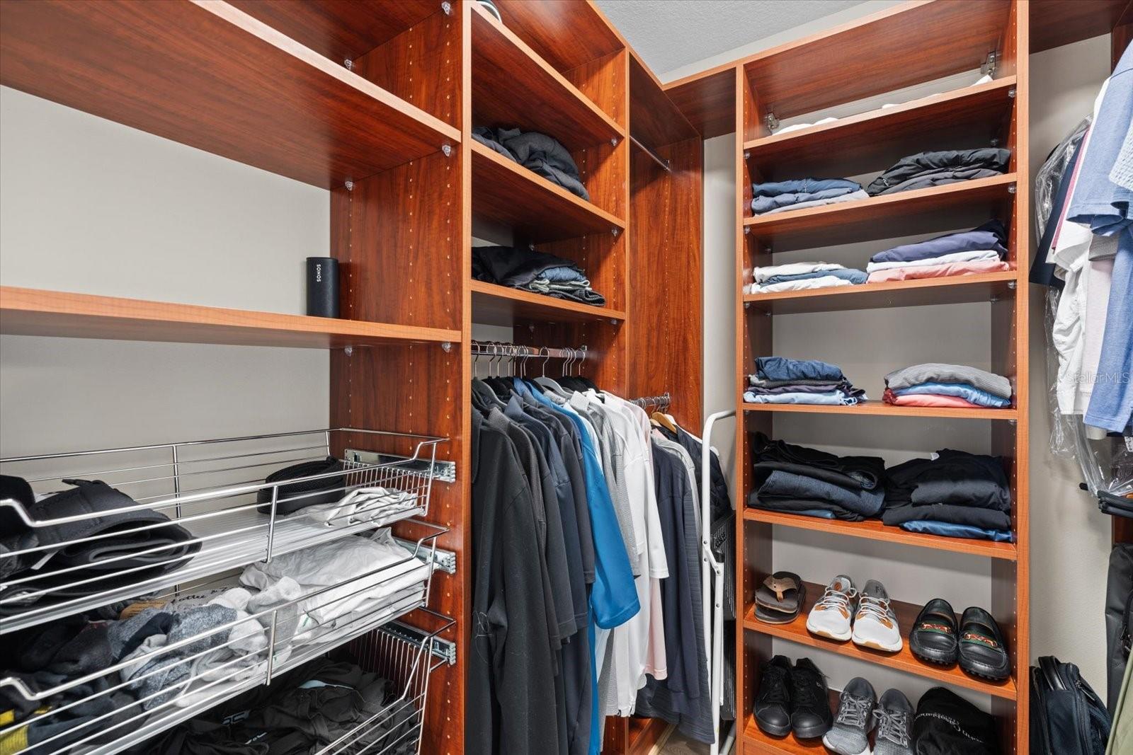 1660 SUMMERHOUSE LN #402