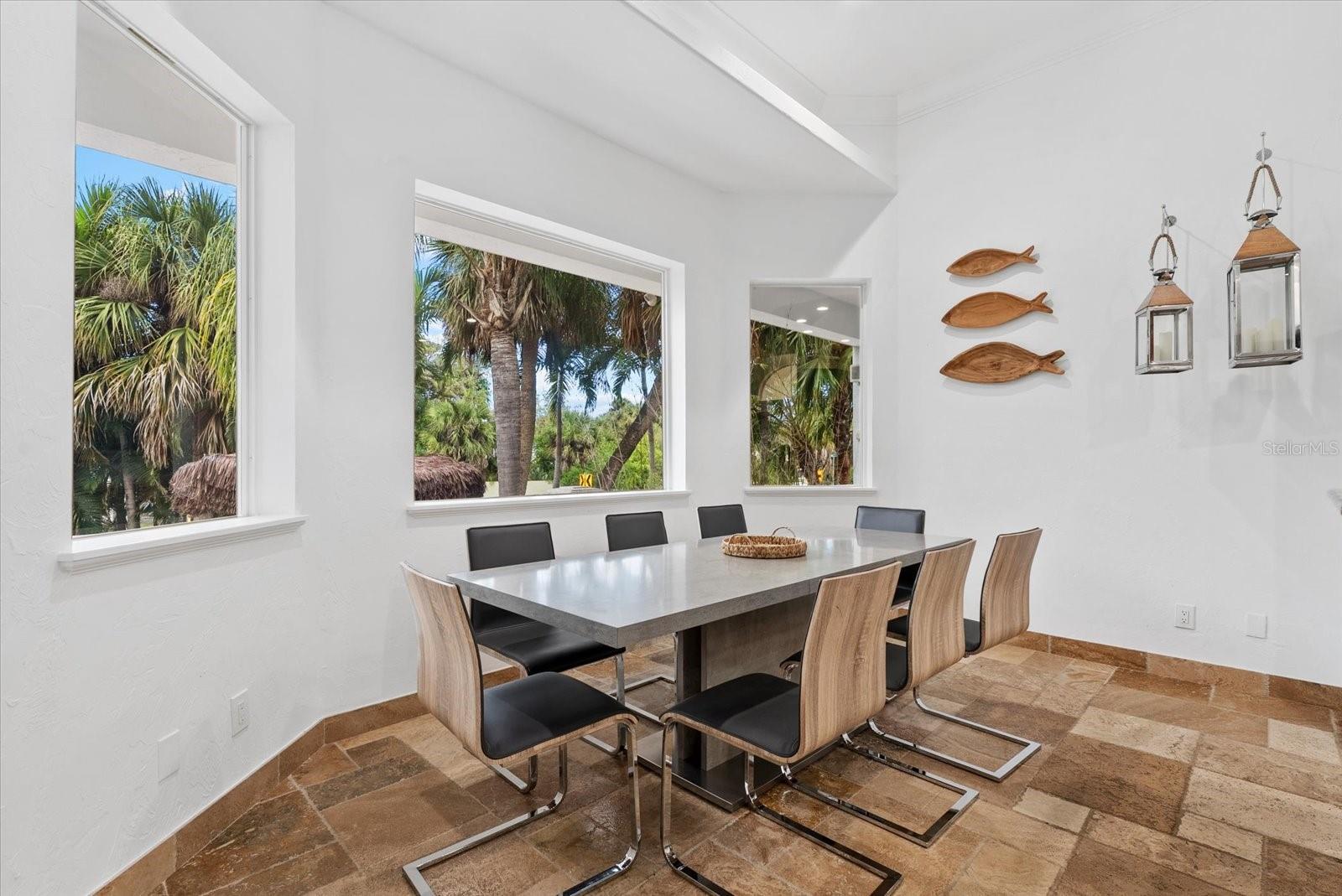 3508 LA PALOMA AVE