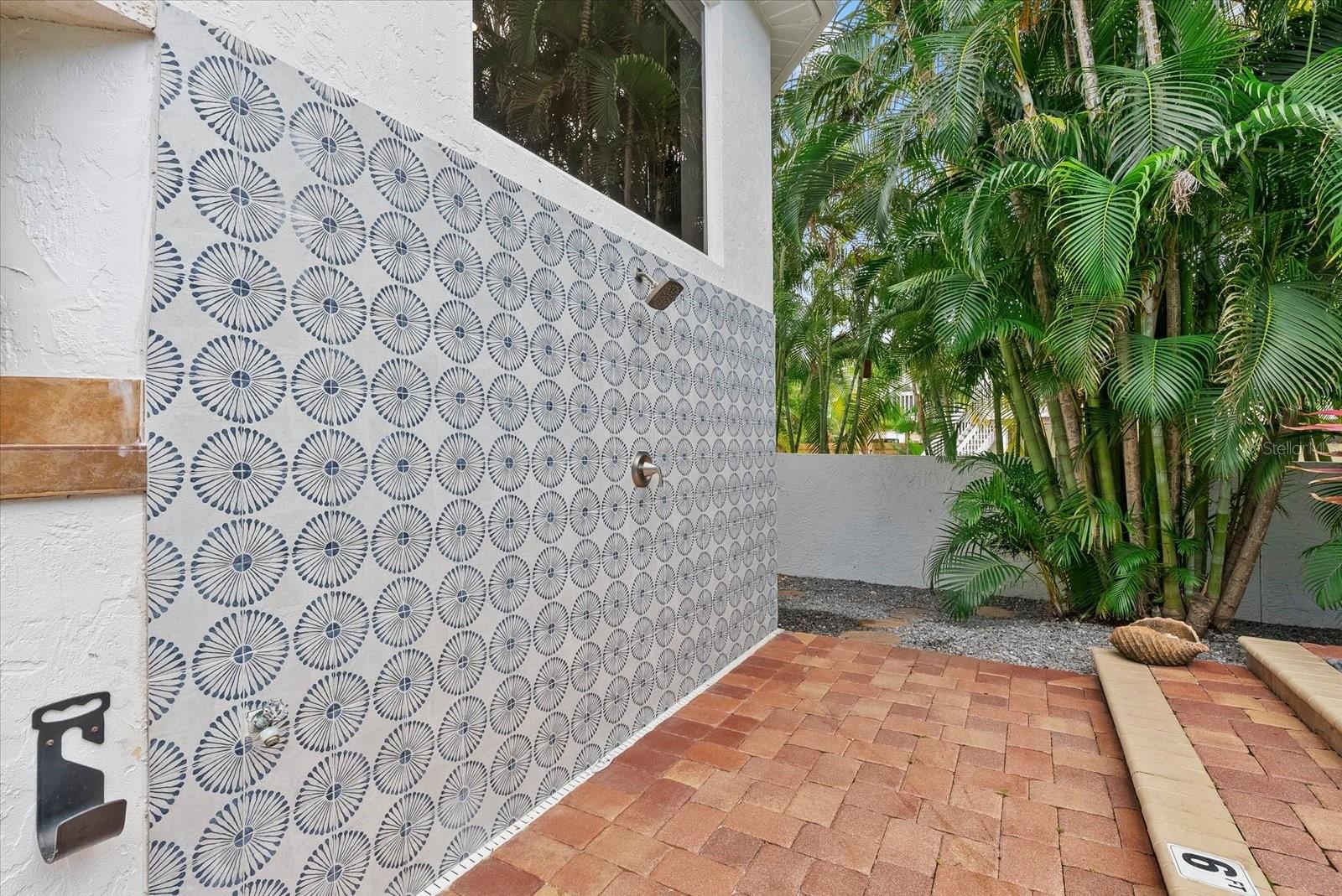 3508 LA PALOMA AVE
