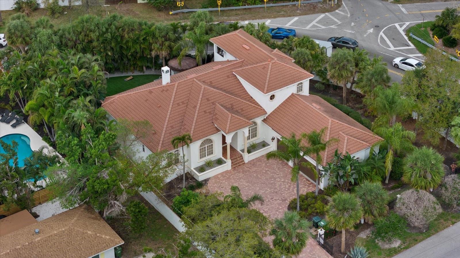 3508 LA PALOMA AVE