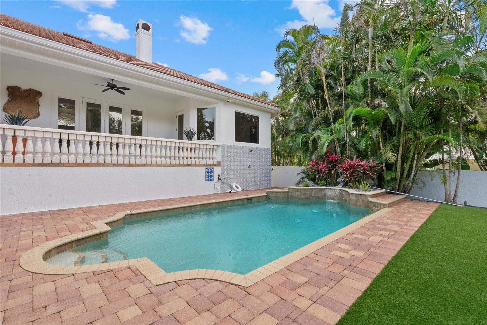 3508 LA PALOMA AVE