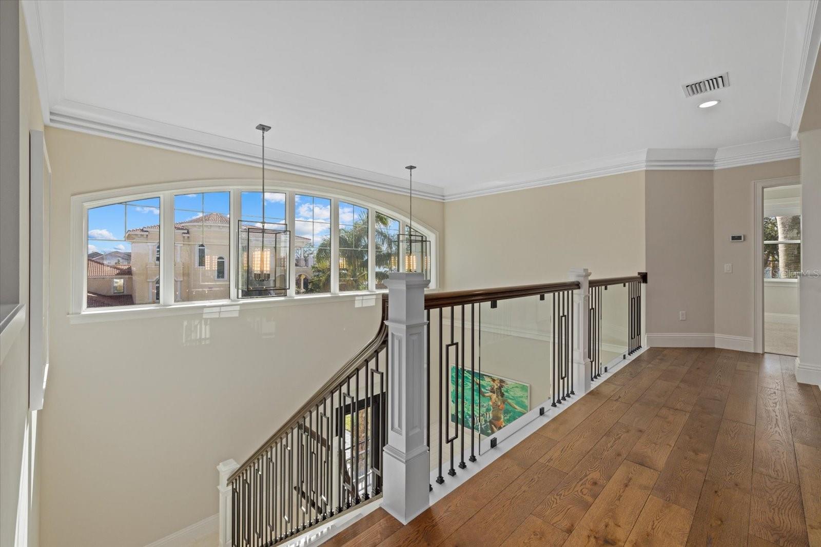 1525 MALLARD LN