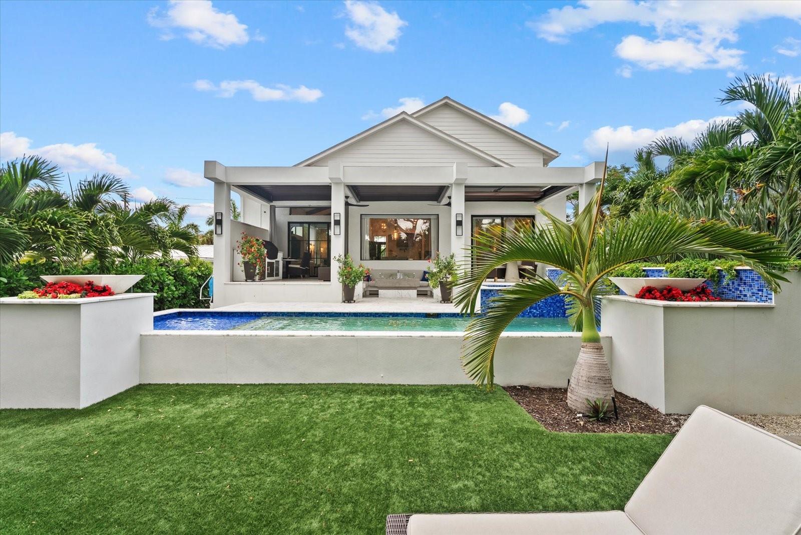 5307 AVENIDA DEL MARE