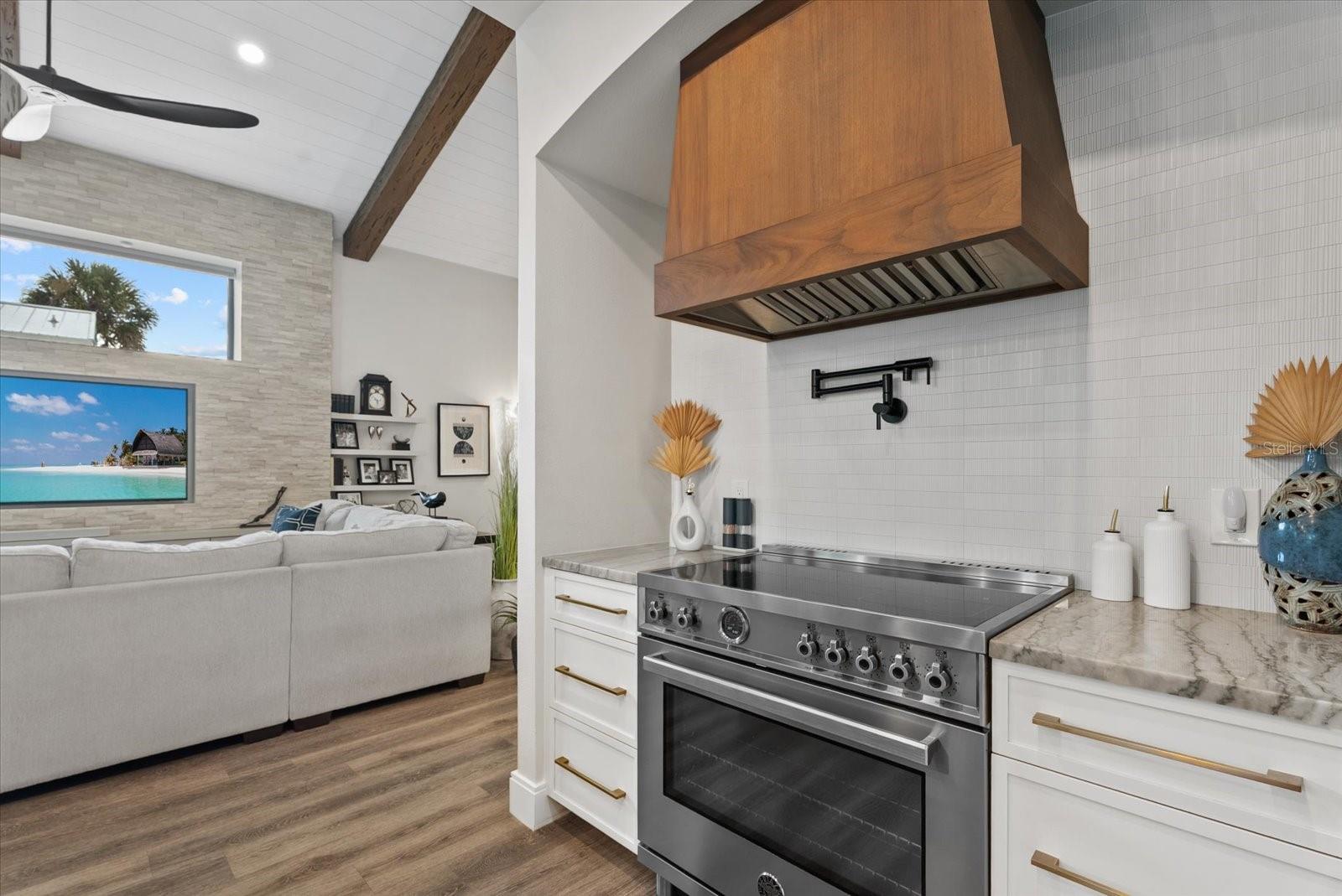 5307 AVENIDA DEL MARE