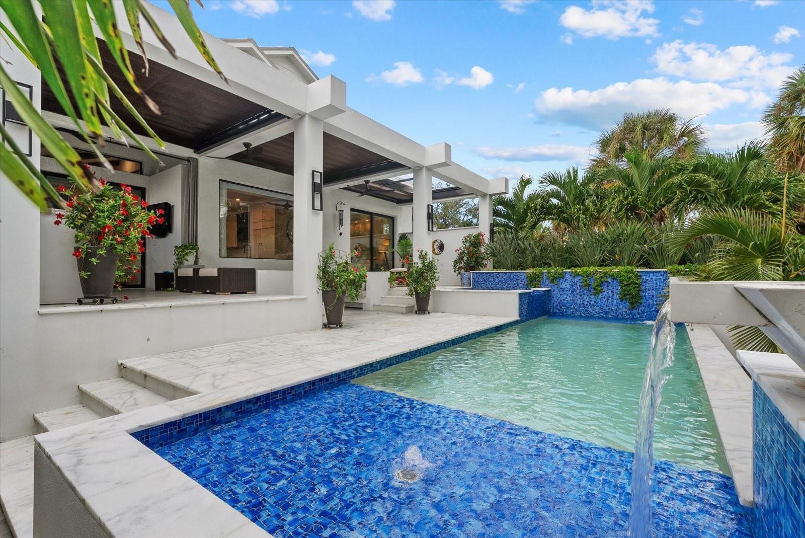 5307 AVENIDA DEL MARE