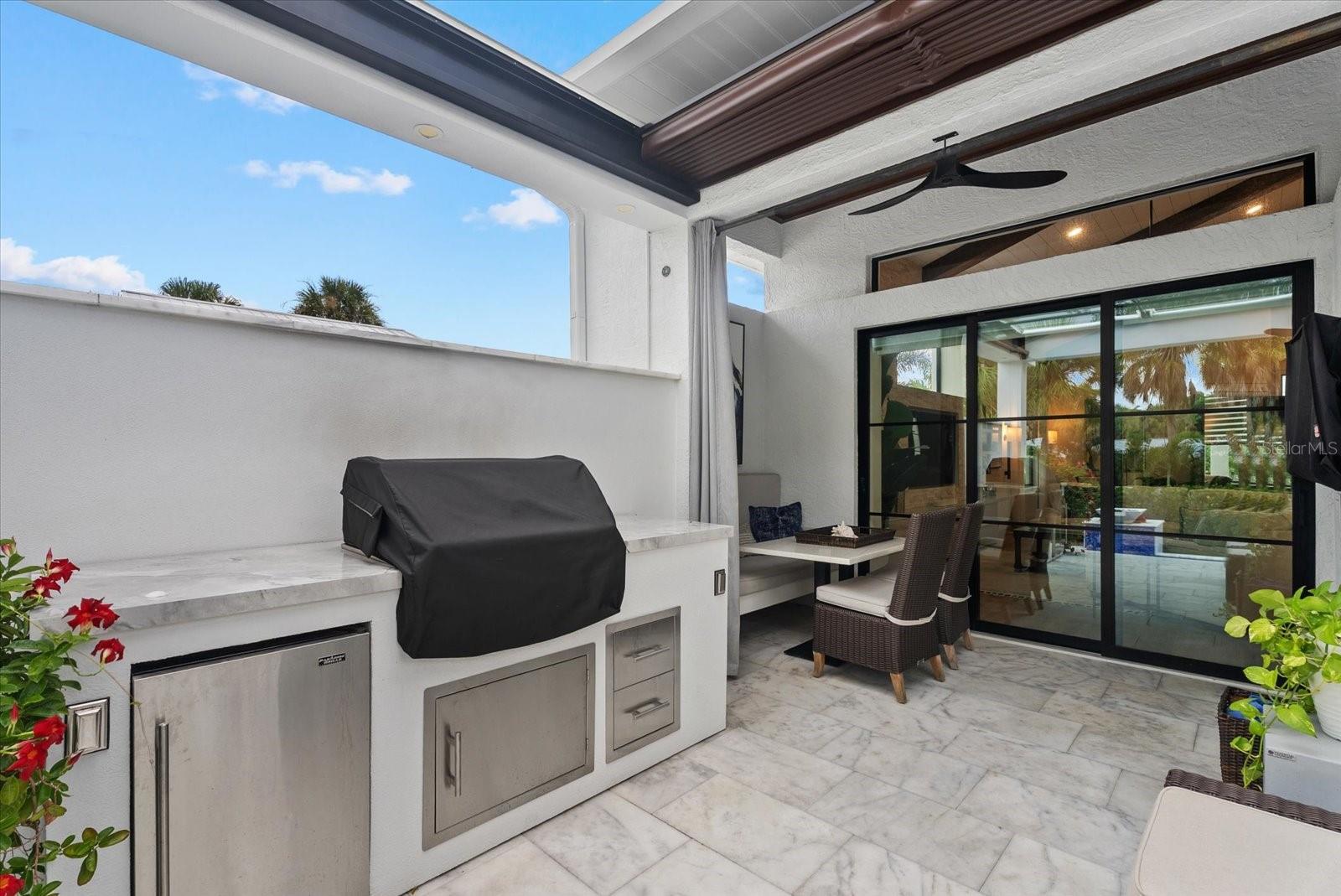 5307 AVENIDA DEL MARE