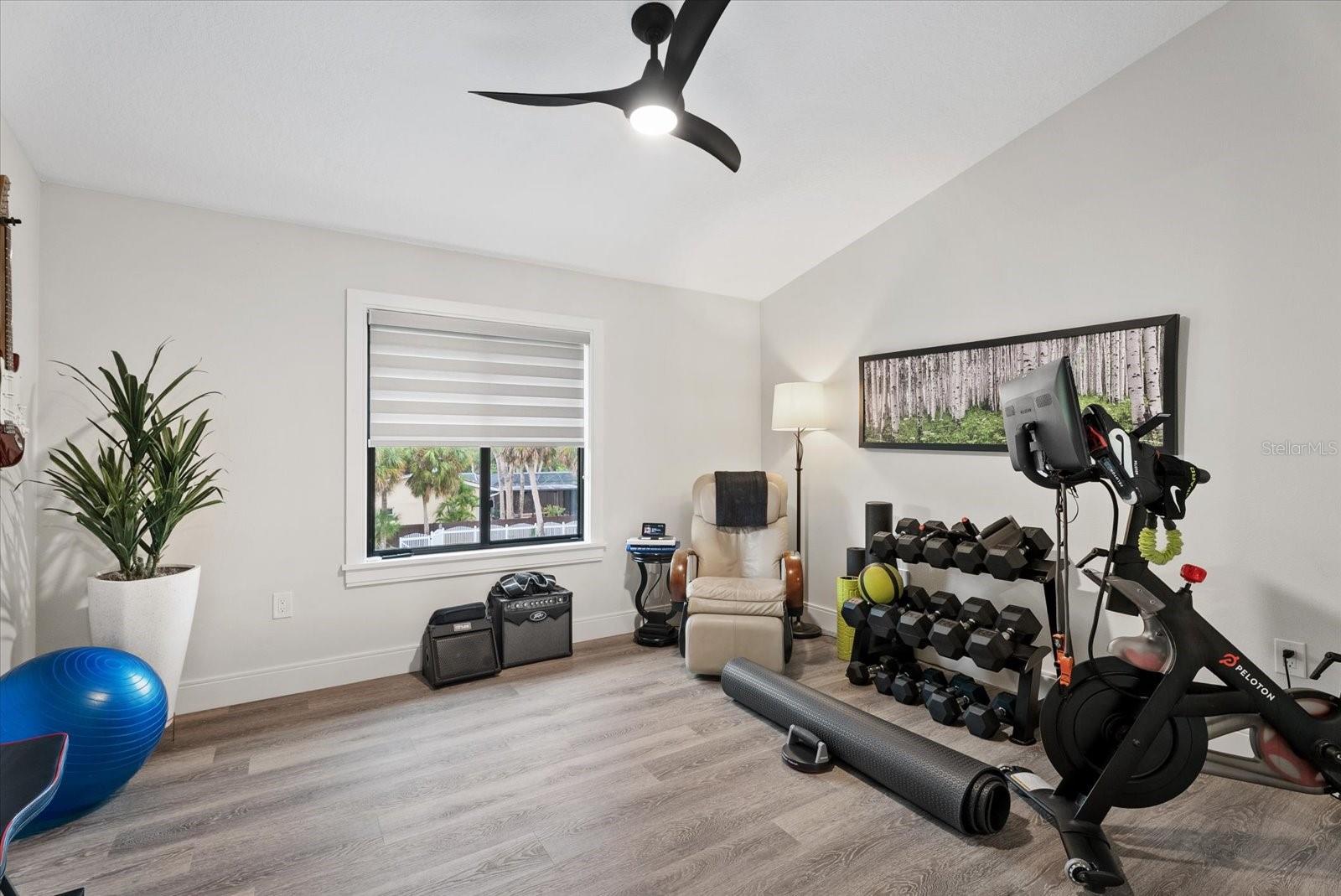 5307 AVENIDA DEL MARE