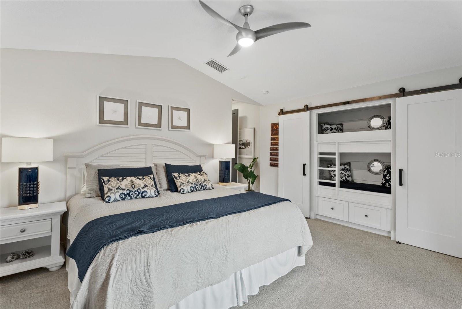 5307 AVENIDA DEL MARE