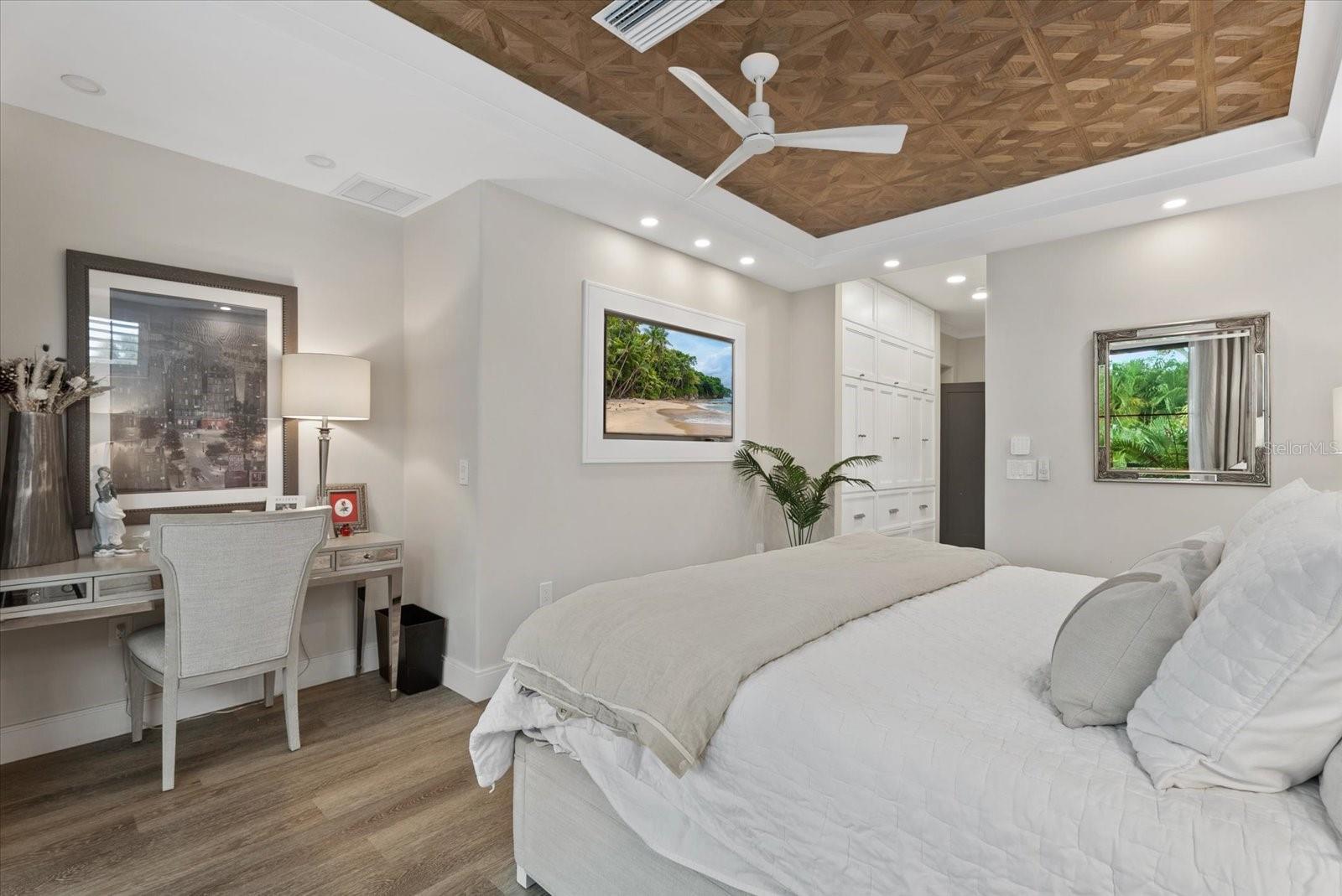 5307 AVENIDA DEL MARE