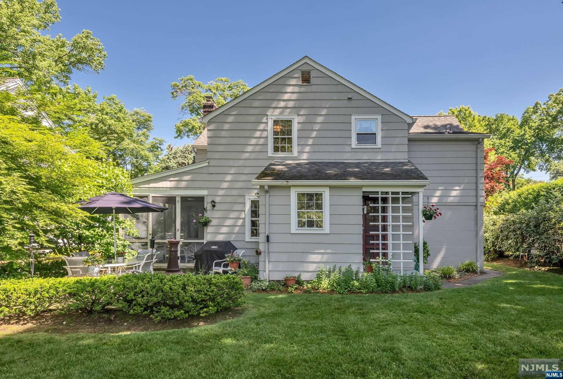 656 Sherwood Road