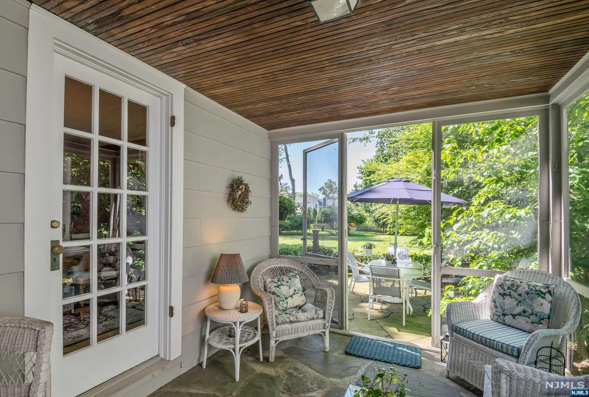 656 Sherwood Road