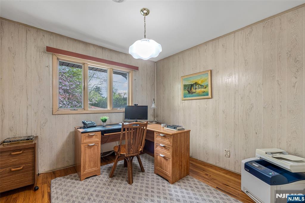 7 Chestnut Place