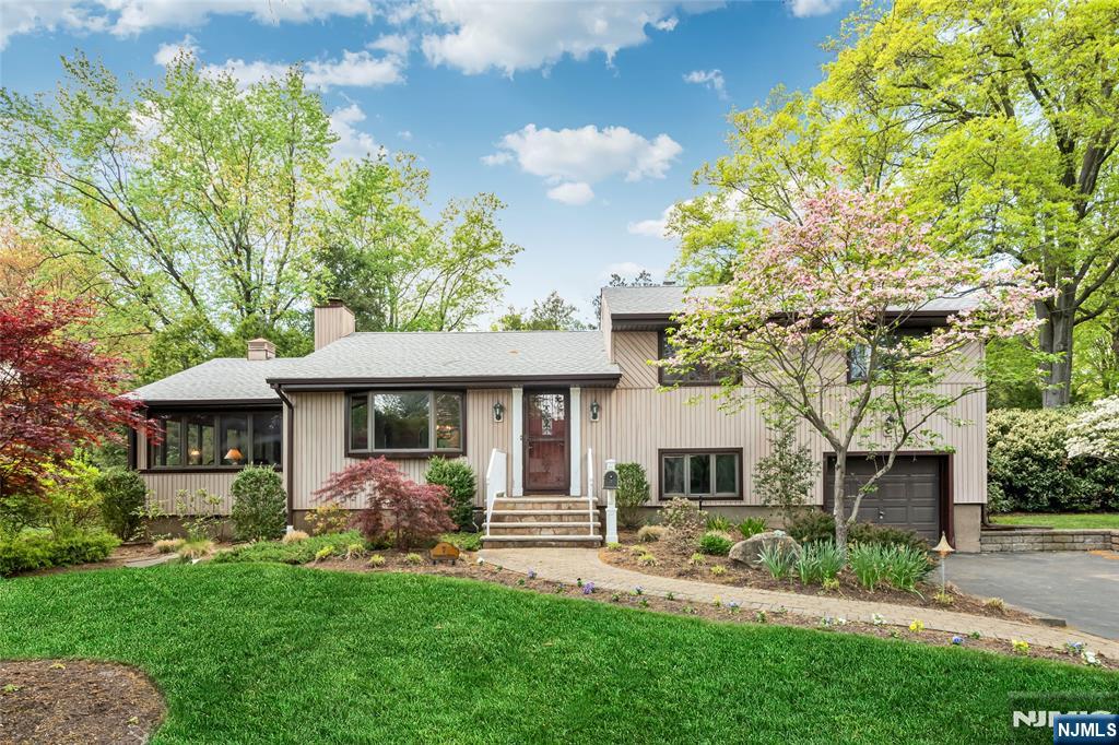 7 Chestnut Place