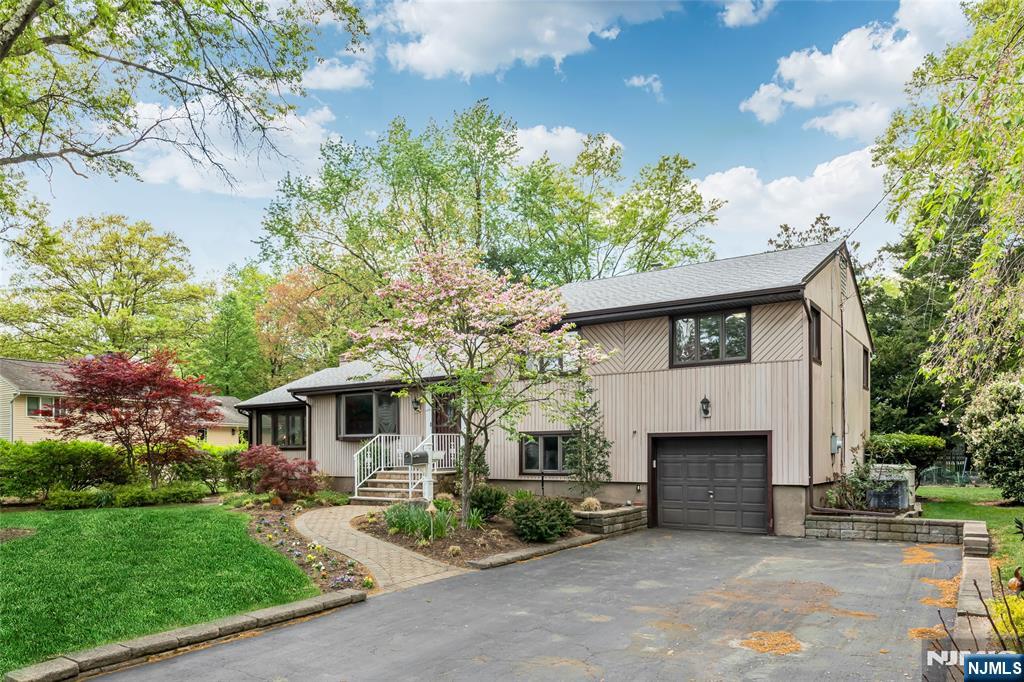 7 Chestnut Place