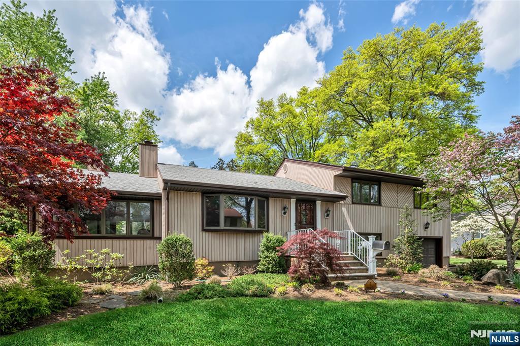 7 Chestnut Place
