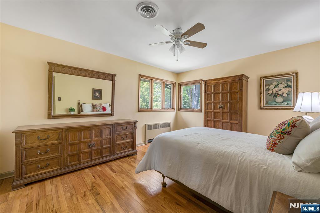7 Chestnut Place