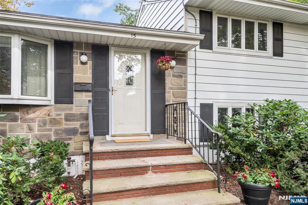 15 Linden Road
