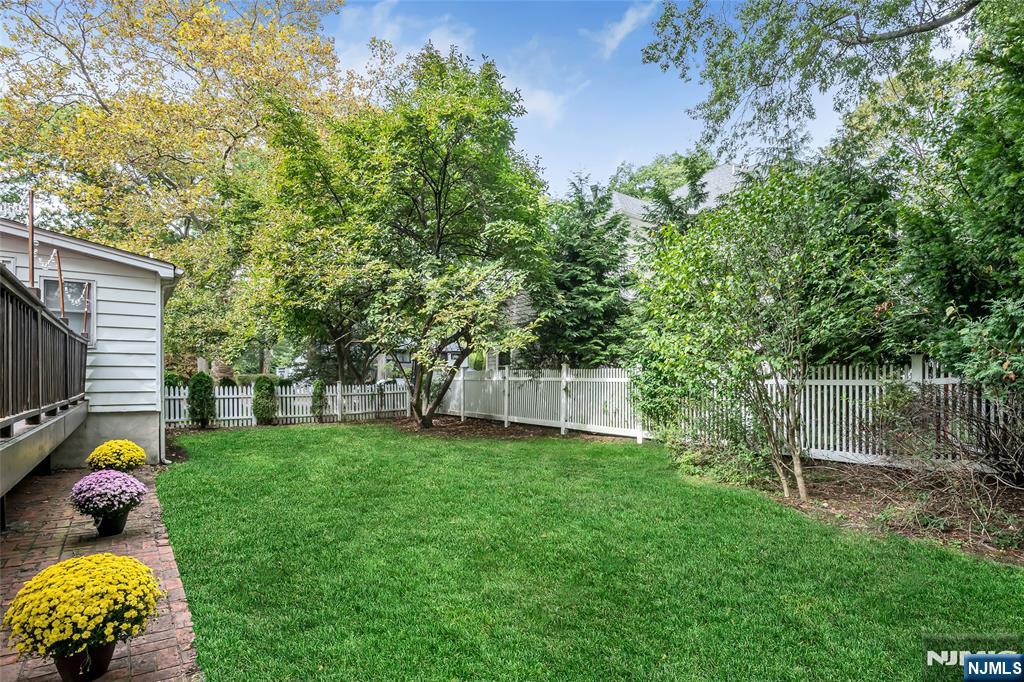 15 Linden Road