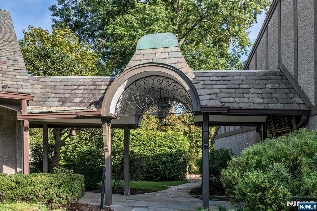 140 Bellair Road D