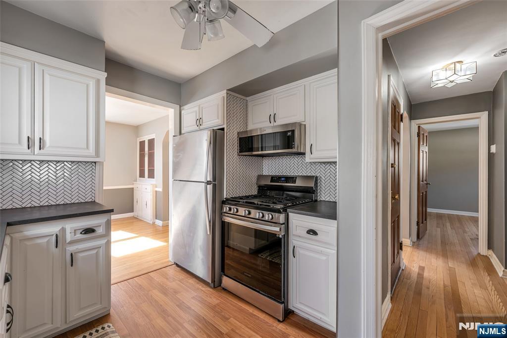 10-09 Charles Street