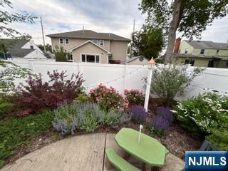 10-09 Charles Street