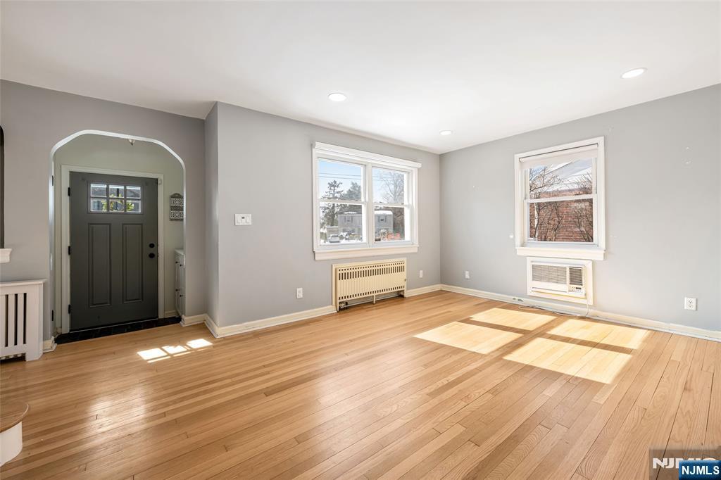 10-09 Charles Street