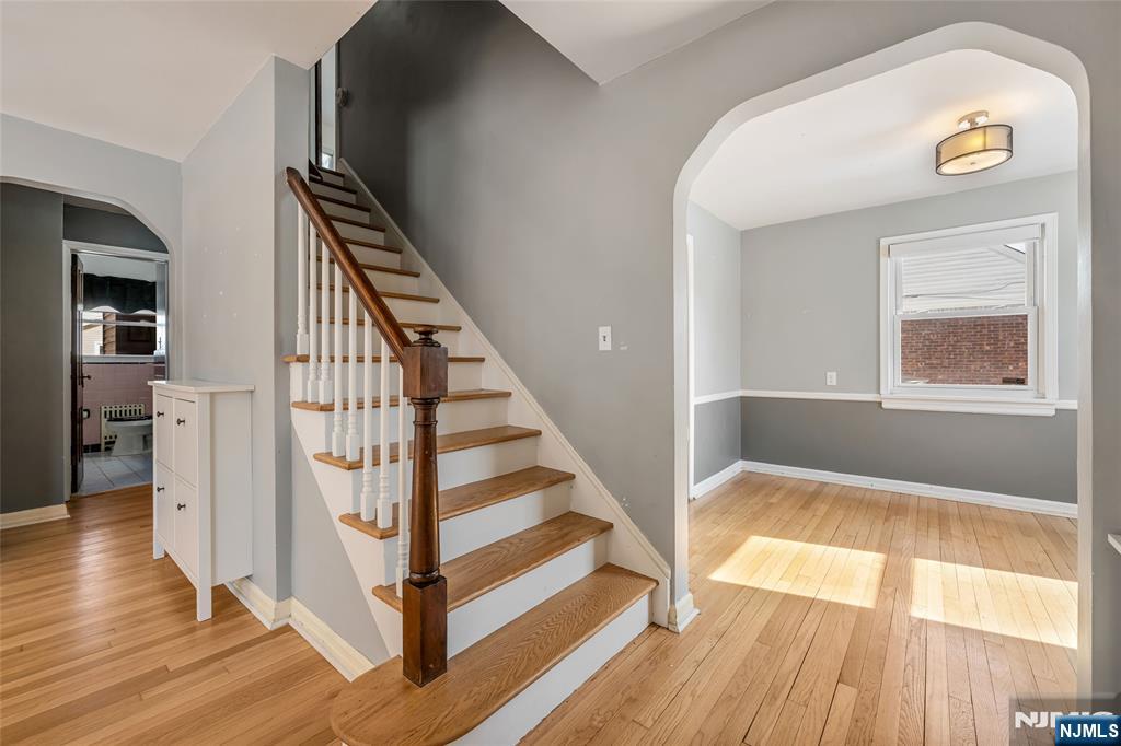 10-09 Charles Street