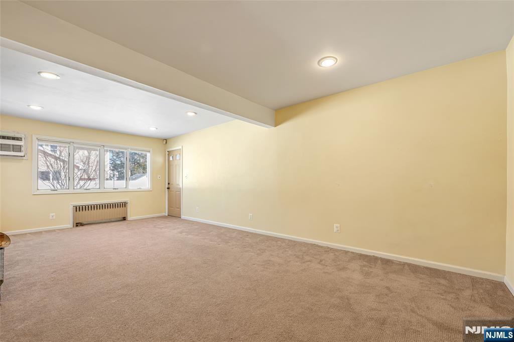 10-09 Charles Street