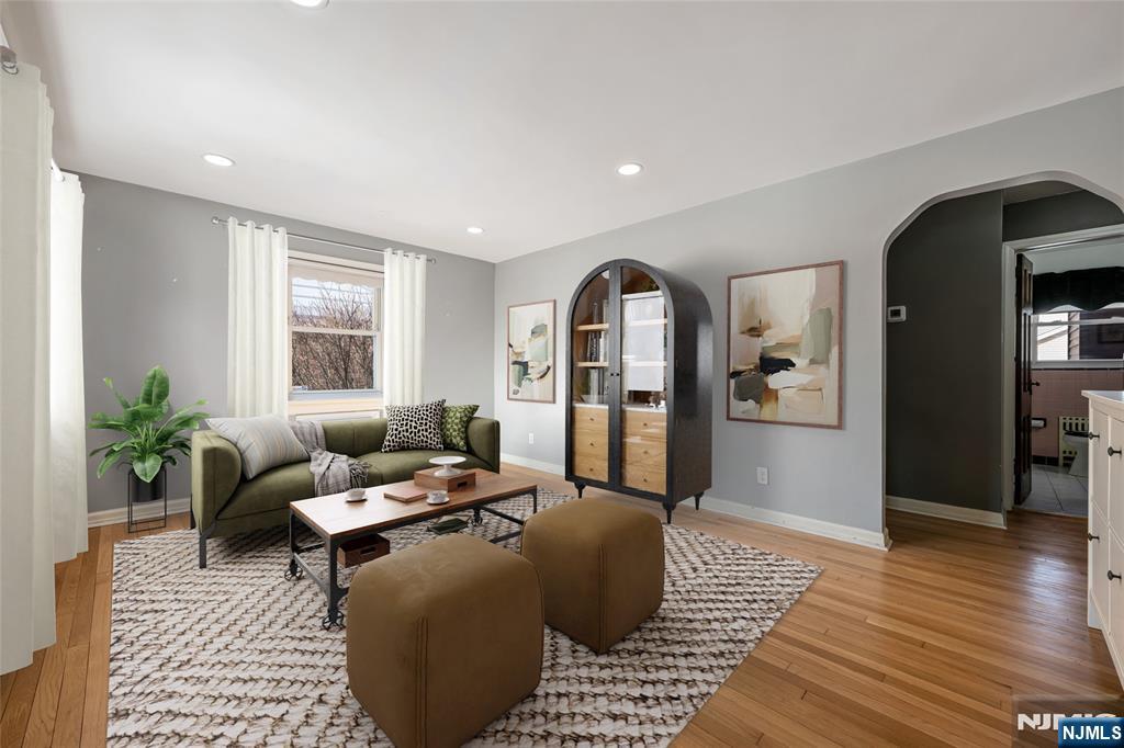 10-09 Charles Street