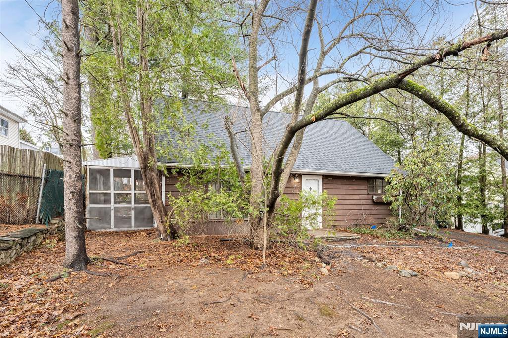 31 Cedar Street
