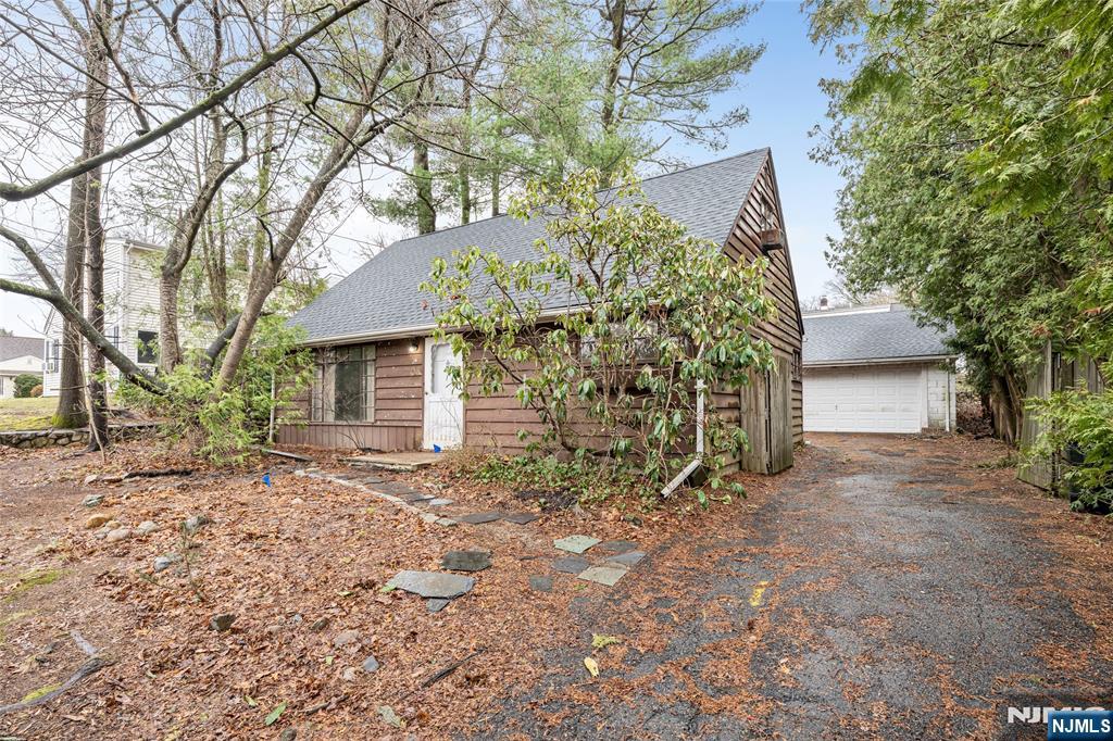 31 Cedar Street
