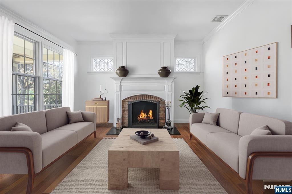 133 N Pleasant Avenue