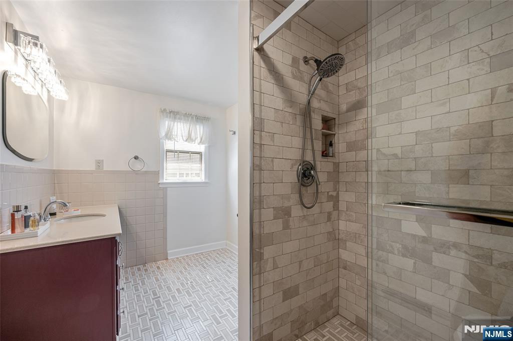 133 N Pleasant Avenue