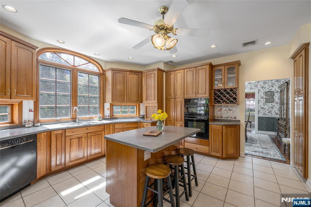 133 N Pleasant Avenue