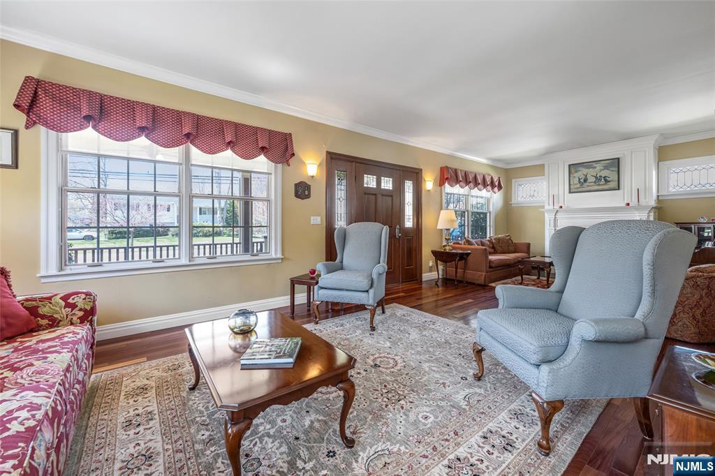 133 N Pleasant Avenue