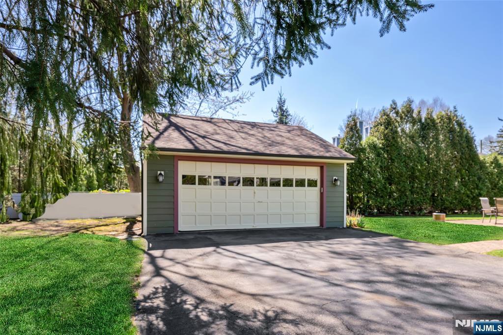 133 N Pleasant Avenue