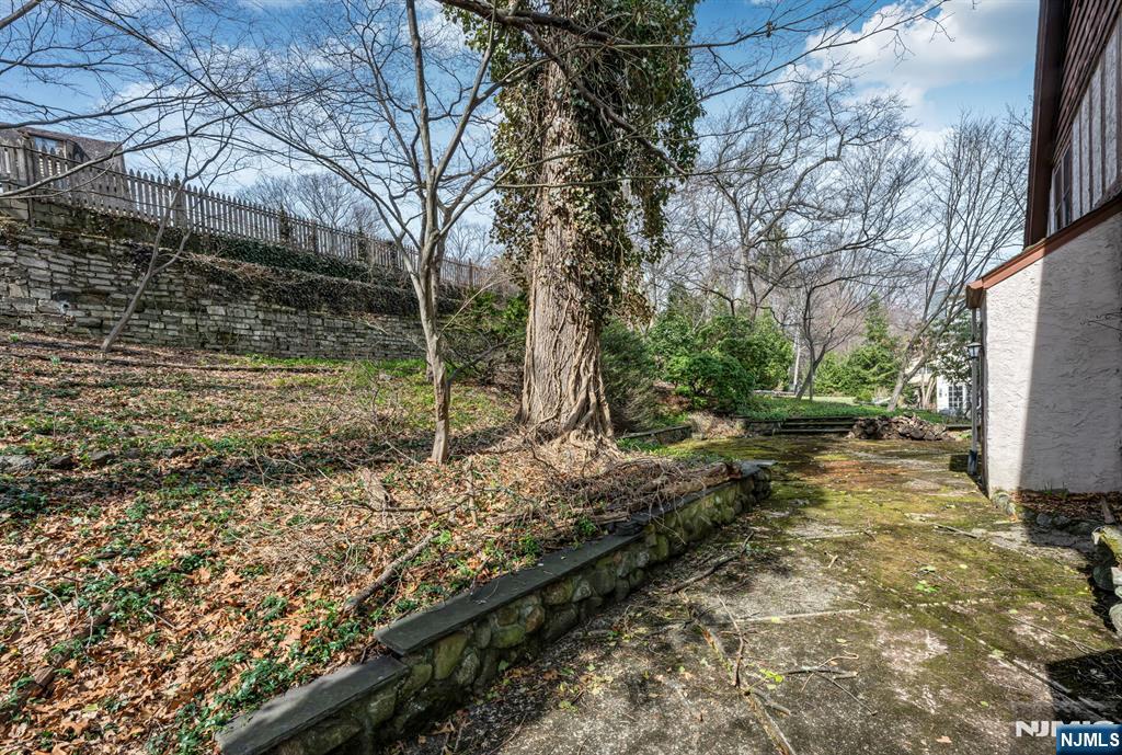 342 Hillcrest Road