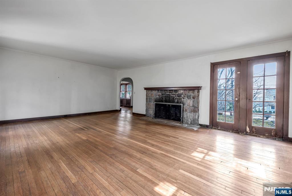 342 Hillcrest Road