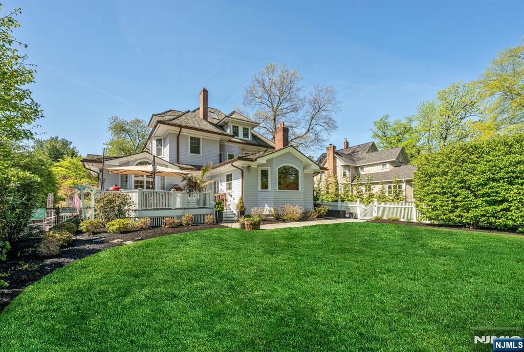 427 Spring Avenue