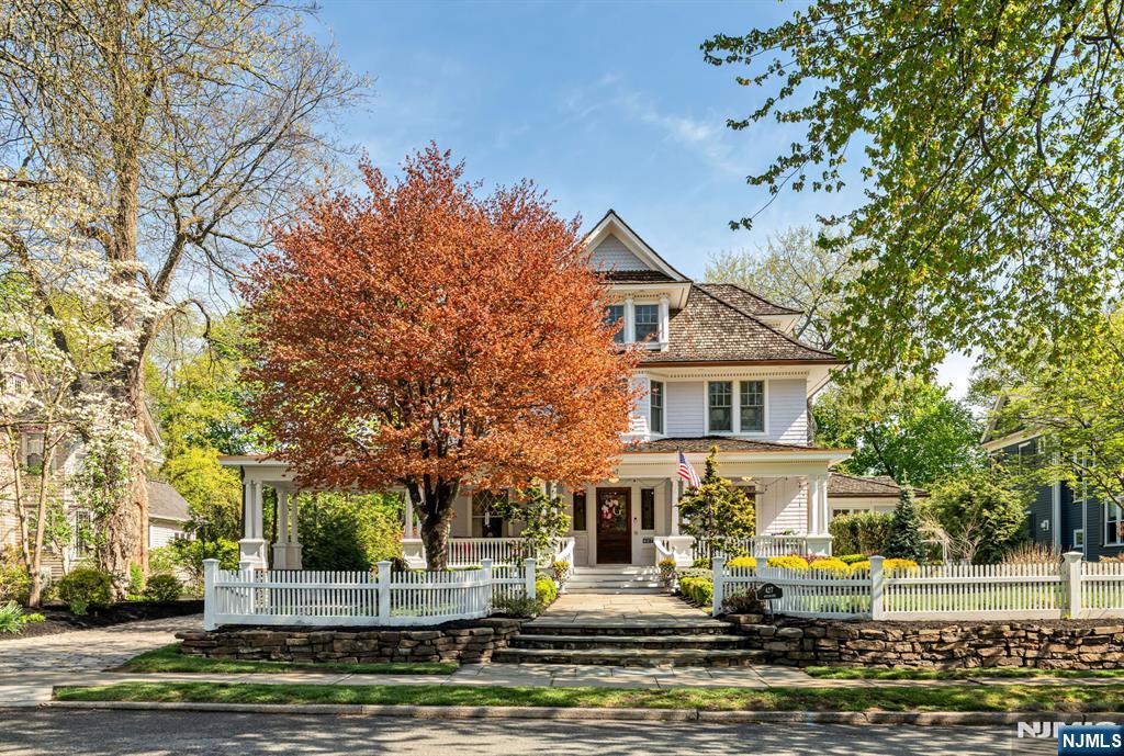 427 Spring Avenue