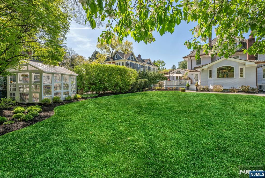 427 Spring Avenue