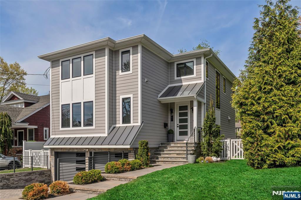 67 Westervelt Place