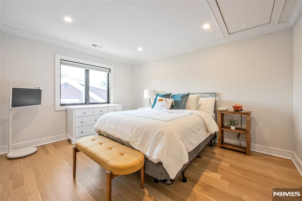 67 Westervelt Place