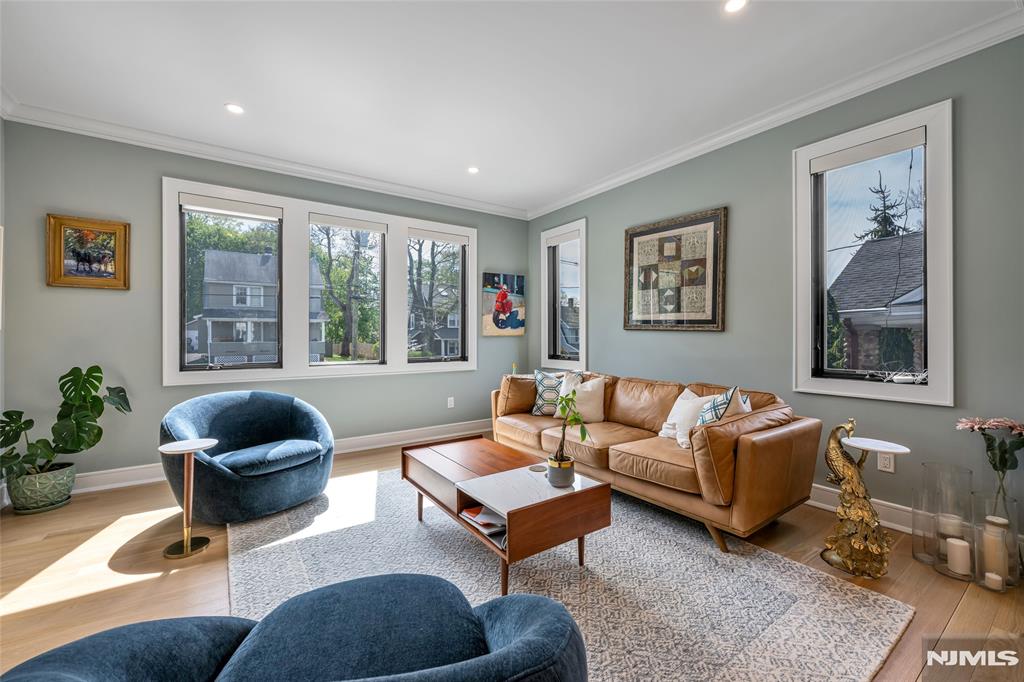 67 Westervelt Place