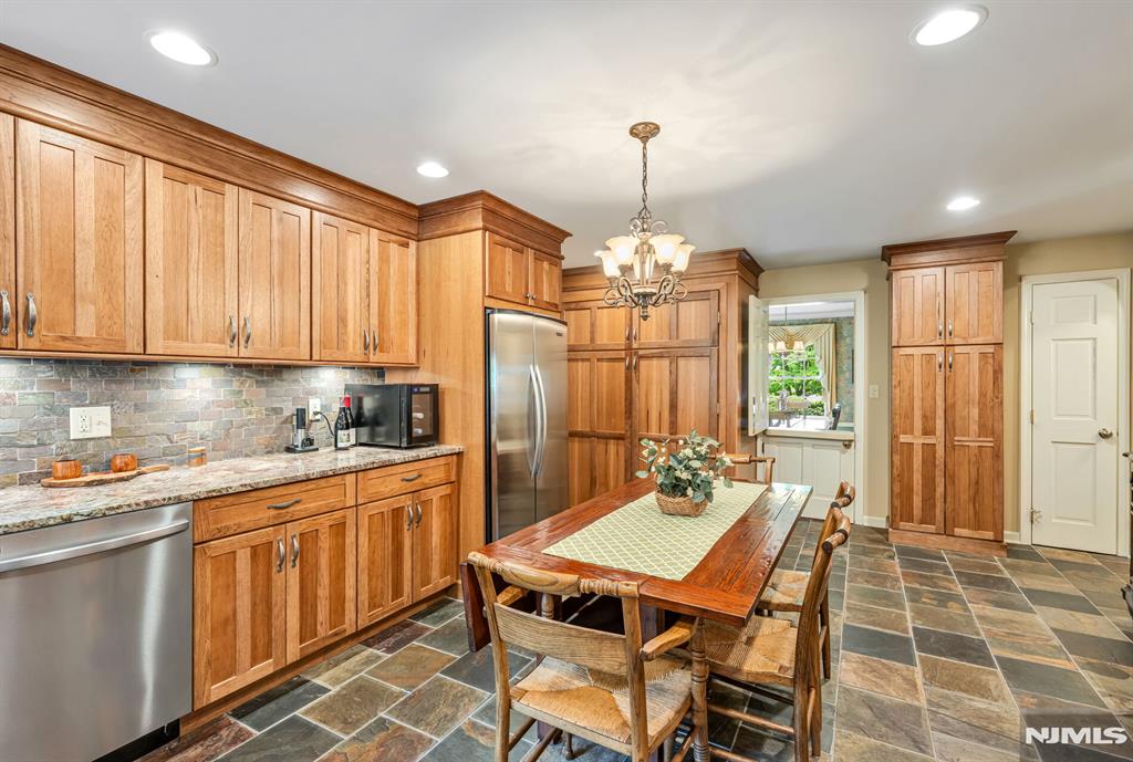 37 Van Dyke Drive