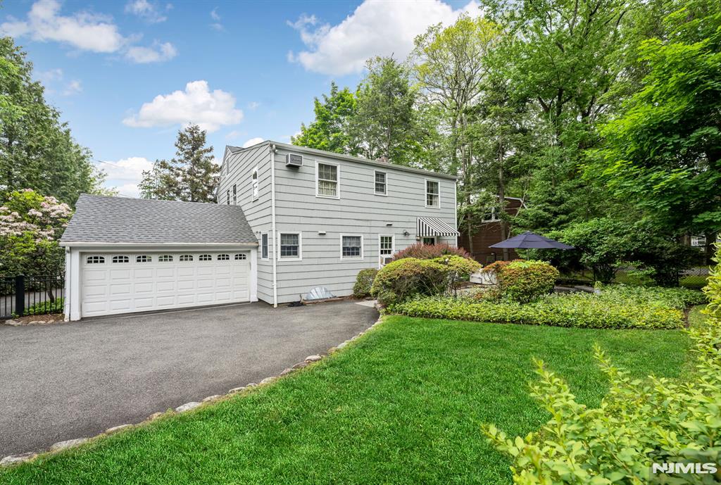 37 Van Dyke Drive